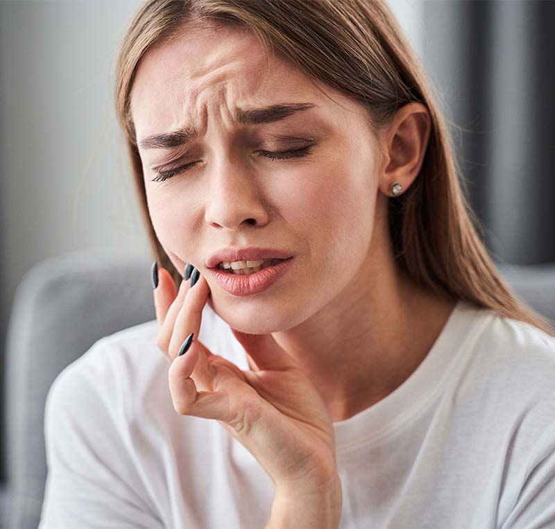 Belle Smile | All-on-4 reg , Implant Dentistry and Fluoride Treatment